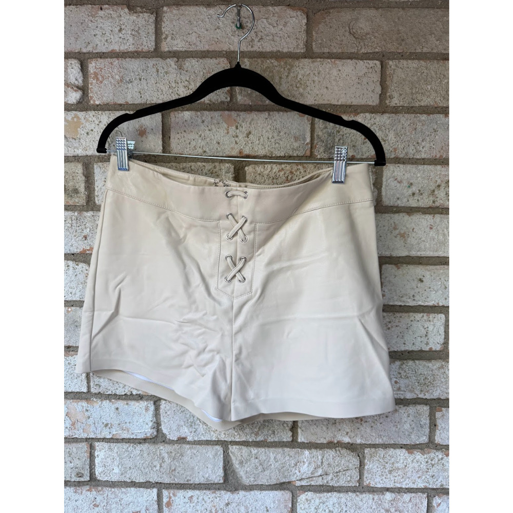 GUESS Women’s Cream Faux Leather Crossed Mini Skirt Size Large NWT